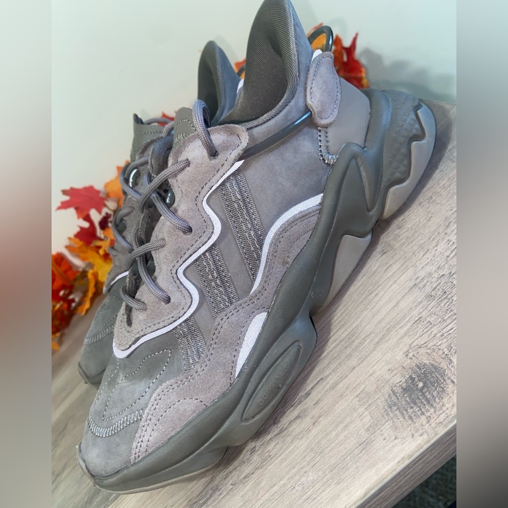Adidas OZWEEGO Shoes Grey